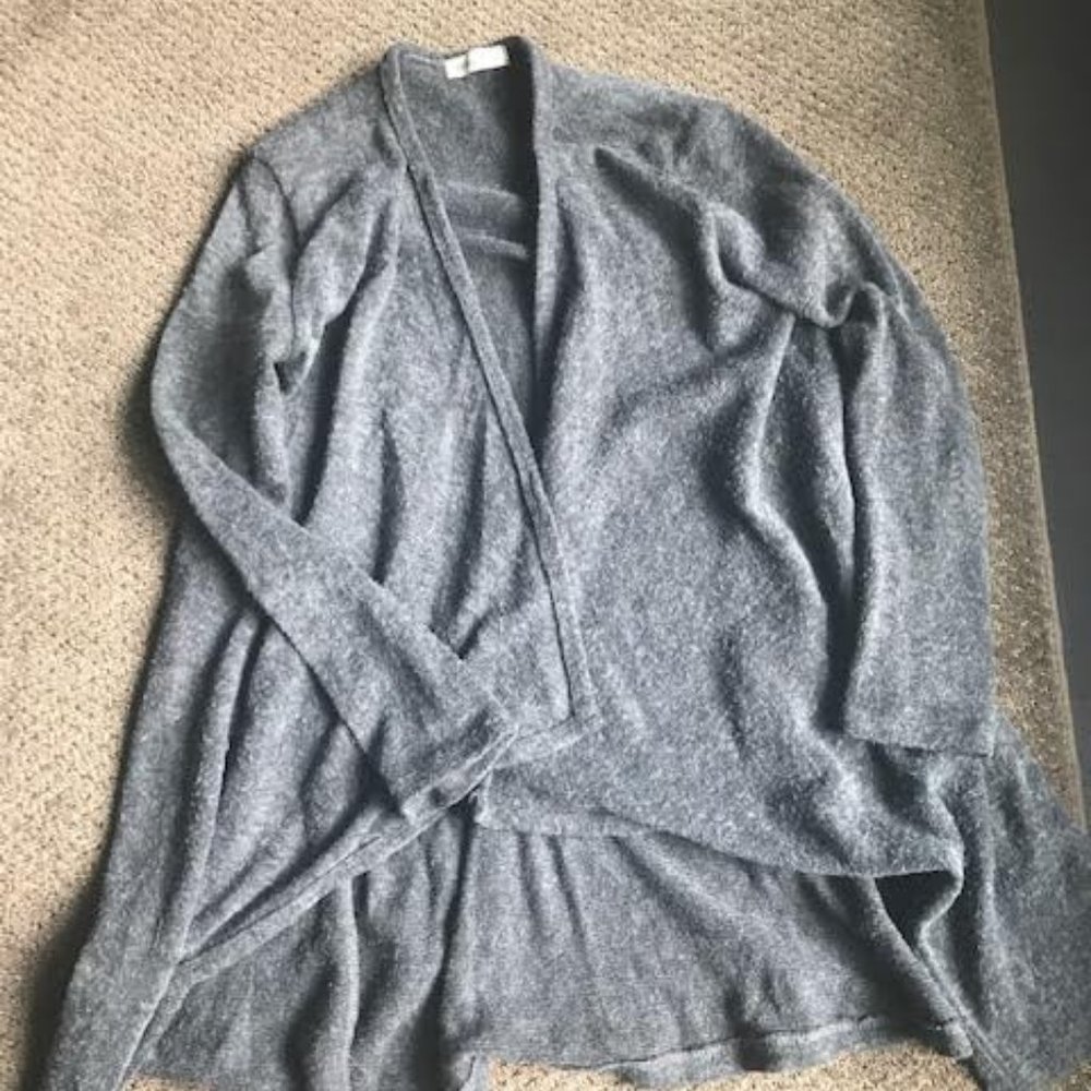 Long sleeved Grey Wool Cardigan